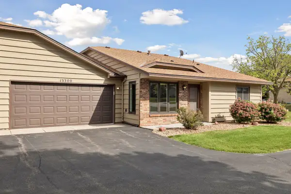 15300 40th Avenue N, Plymouth, MN 55446