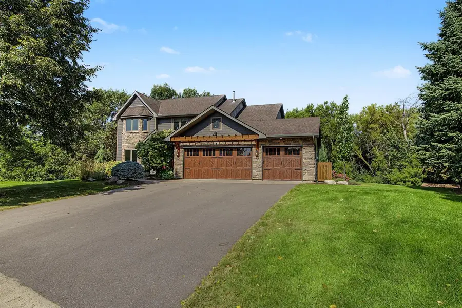 8610 Valley View Court, Chanhassen, MN 55317 - #2