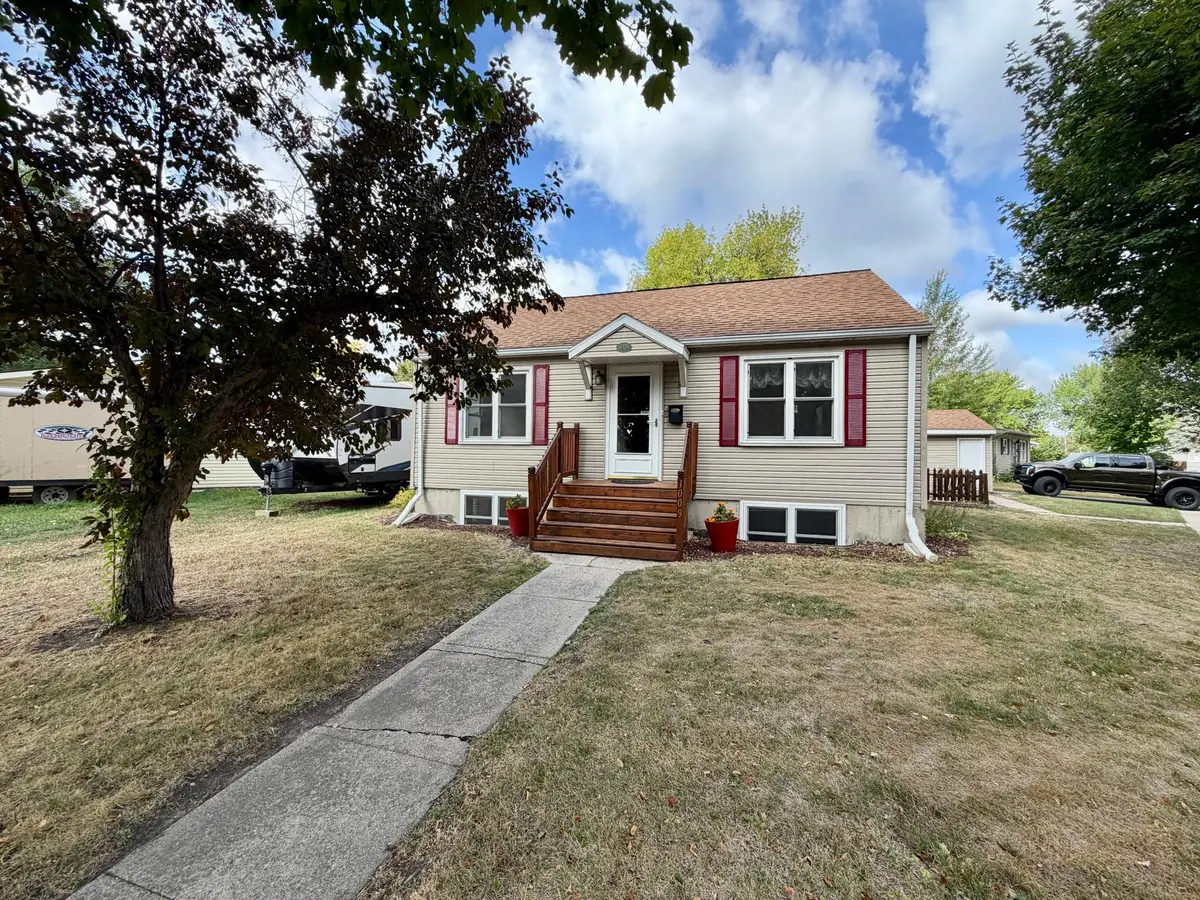 1009 19th Street N, Moorhead, MN 56560 - #1