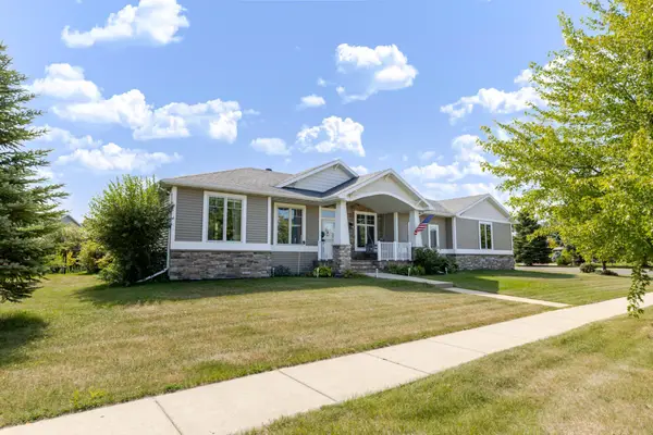 3847 43rd Avenue S, Moorhead, MN 56560