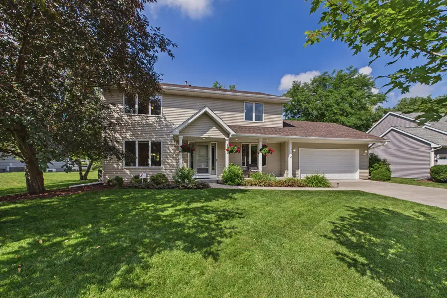 2222 Parkview Lane, Woodbury, MN 55125 - #2
