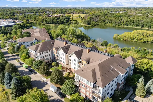 3110 N Chestnut Street #301, Chaska, MN 55318
