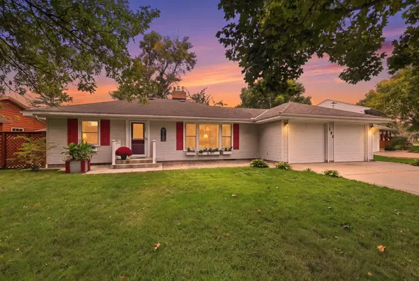 137 N Morningside Drive, Le Sueur, MN 56058