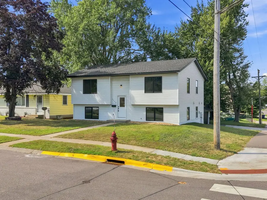 5256 4th Street Ne, Columbia Heights, MN 55421 - #2
