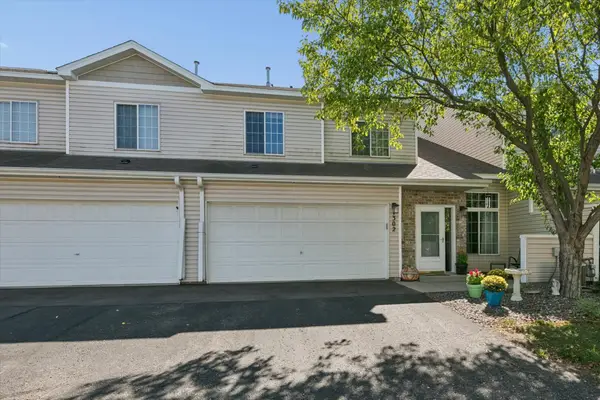 1302 123rd Drive Ne, Blaine, MN 55434