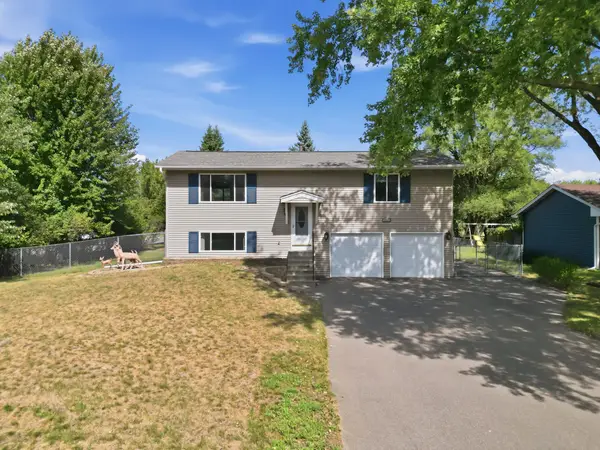 4061 99th Avenue Ne, Blaine, MN 55014