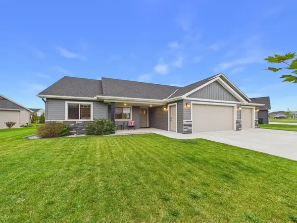 214 Woolgrass Way, Avon, MN 56310