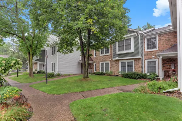 10966 Quebec Avenue S, Bloomington, MN 55438