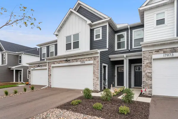 17975 Genoa Drive, Lakeville, MN 55024