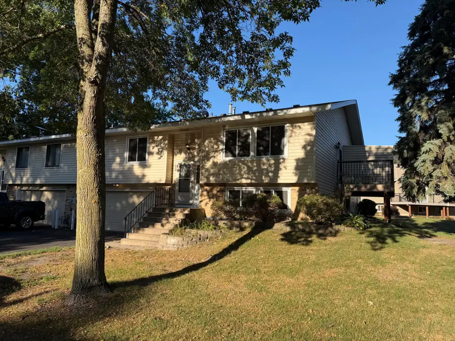 403 98th Avenue Ne, Blaine, MN 55434 - #2