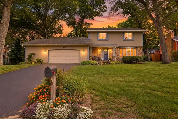 1113 106th Avenue Ne, Blaine, MN 55434