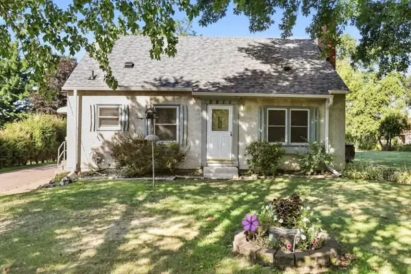 2811 Centerville Road, Saint Paul, MN 55117