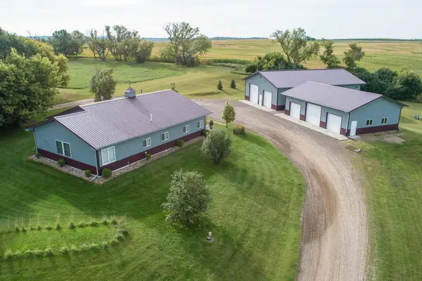 403 W Prairie Avenue, Elizabeth, MN 56533