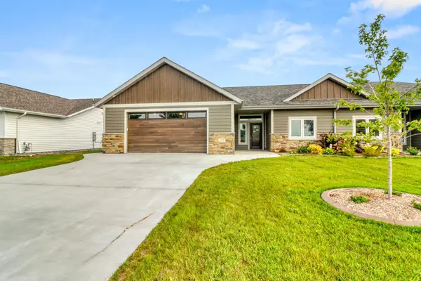 830 Lake Forest Circle, Detroit Lakes, MN 56501