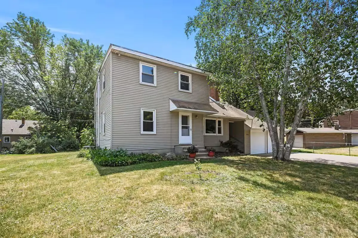 17323 Bay Circle, Wayzata, MN 55391 - #1