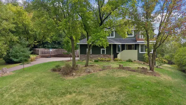 7153 Goodview Avenue S, Cottage Grove, MN 55016