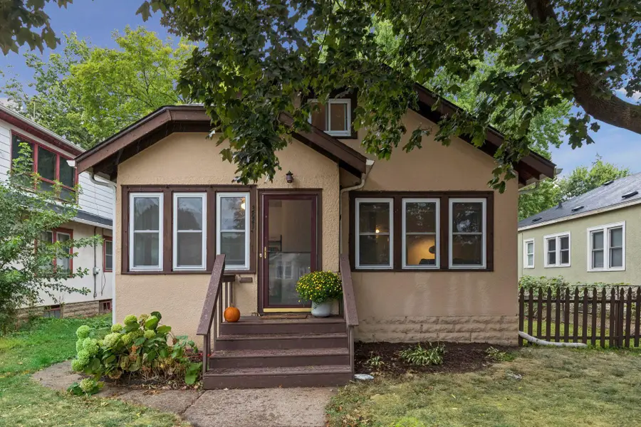 3821 29th Avenue S, Minneapolis, MN 55406 - #2