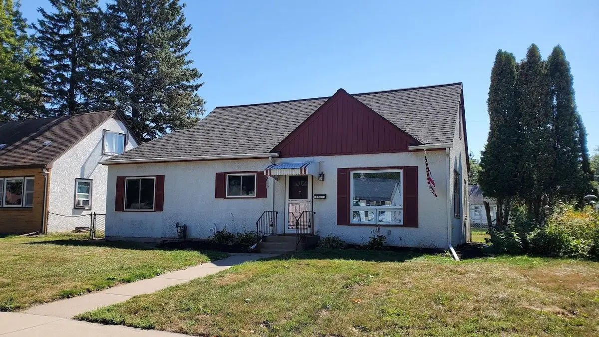 1708 Nevada Avenue E, Saint Paul, MN 55106 - #1