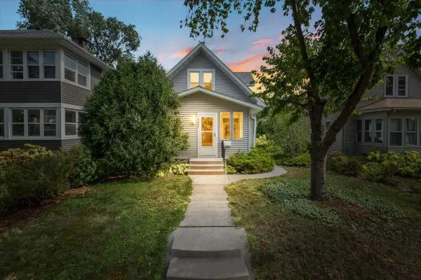 3637 33rd Avenue S, Minneapolis, MN 55406