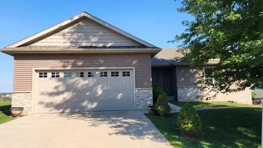 2136 Ashland Drive Nw, Rochester, MN 55901 - #2