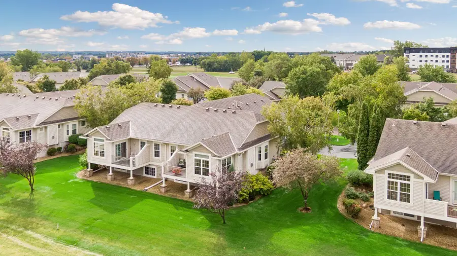 516 Holly Lane N, Oakdale, MN 55128 - #3