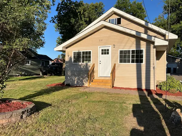 216 6th Street Ne, Long Prairie, MN 56347