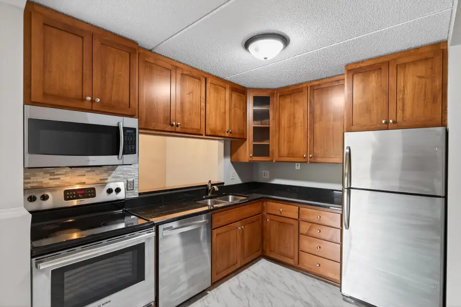10501 Cedar Lake Road #318, Minnetonka, MN 55305 - #2
