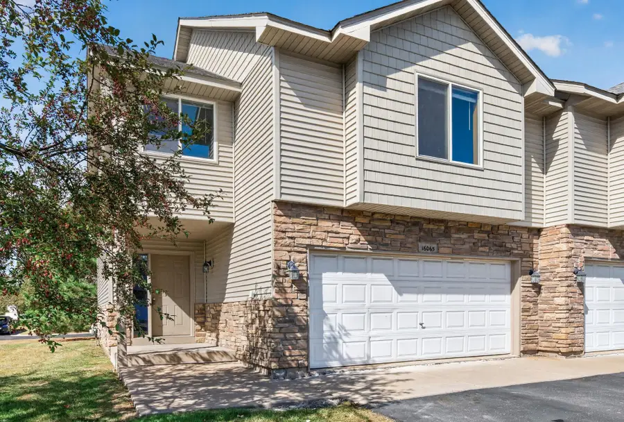 16065 Flagstaff Avenue W, Rosemount, MN 55068 - #3