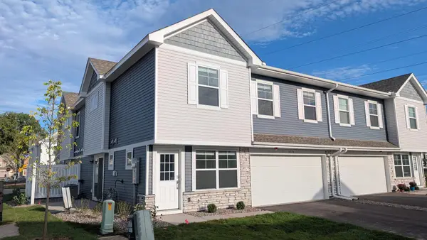 3074 Cedar Street, Little Canada, MN 55117