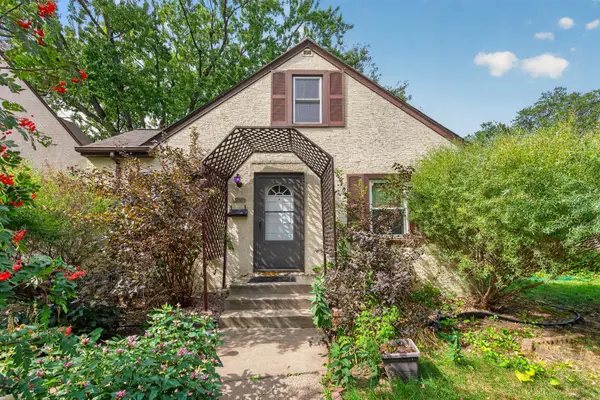 5336 Hiawatha Lane, Minneapolis, MN 55417