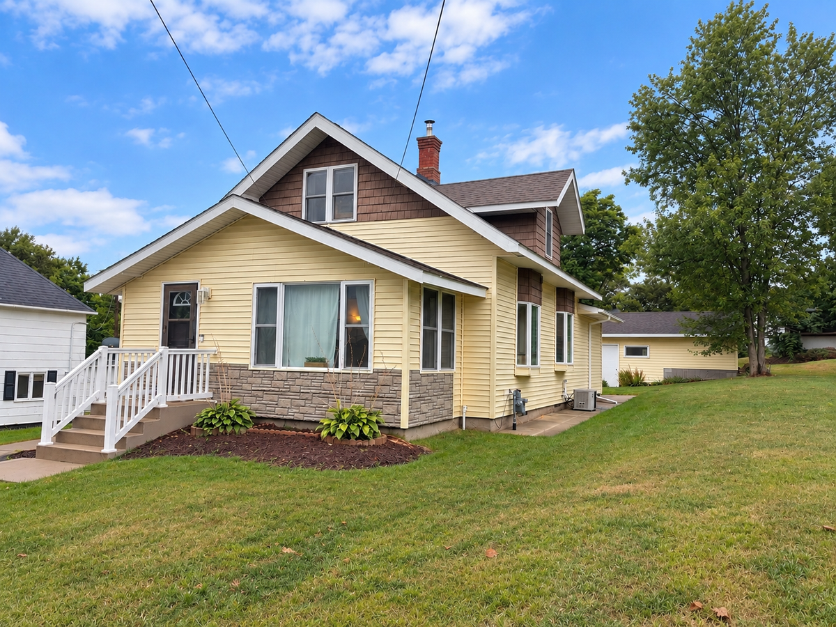 610 Gillis Avenue N, Browerville, MN 56438 - #1