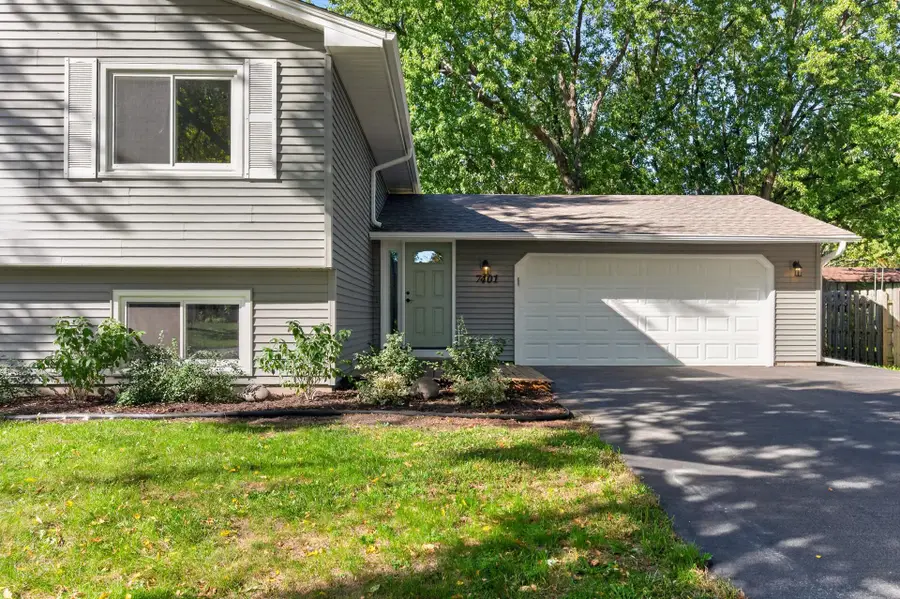 7401 James Avenue N, Brooklyn Park, MN 55444 - #3