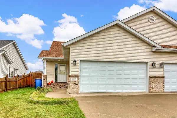 1107 37th Ave S, Moorhead, MN 56560