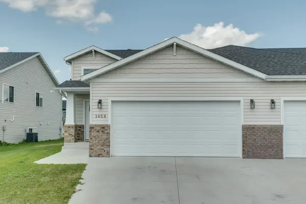 1453 69th Avenue S, Fargo, ND 58104