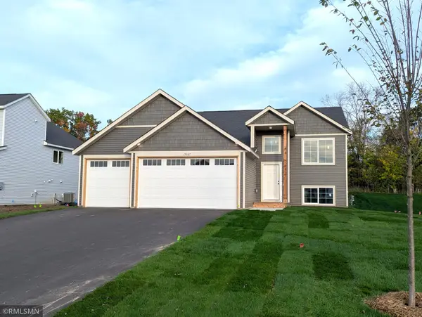 19087 Goodhue Street Ne, East Bethel, MN 55011