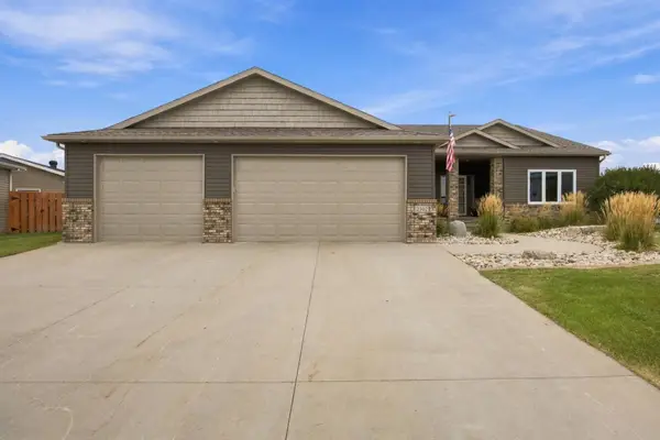 2302 10th Street W, West Fargo, ND 58078