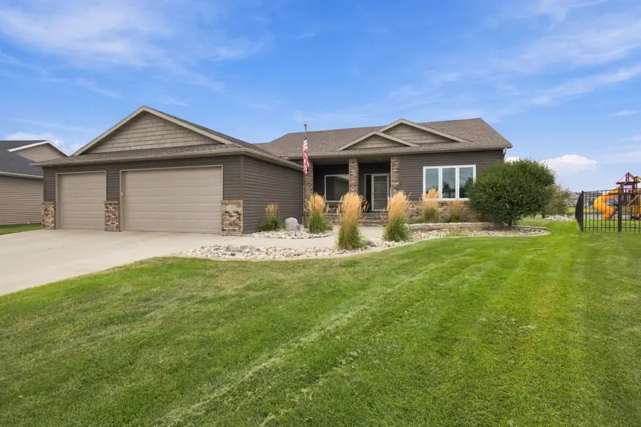 2302 10th Street W, West Fargo, ND 58078 - #2