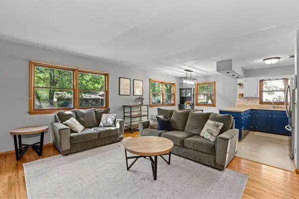 11535 9th Avenue Nw, Coon Rapids, MN 55433