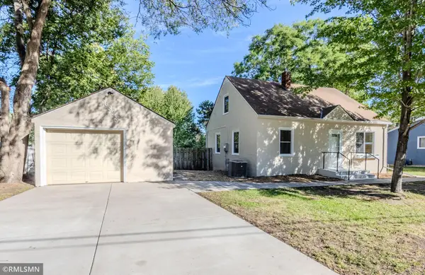 6823 E River Road Ne, Fridley, MN 55432