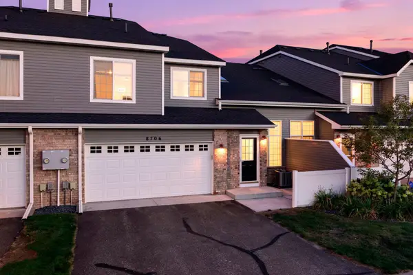 8706 Hastings Circle Ne, Blaine, MN 55449