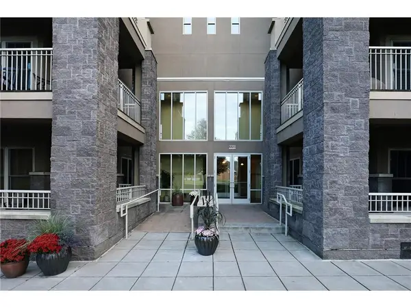 2201 Village Lane #A401, Bloomington, MN 55431