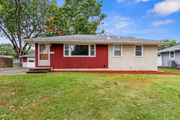 6270 6th Street Ne, Fridley, MN 55432