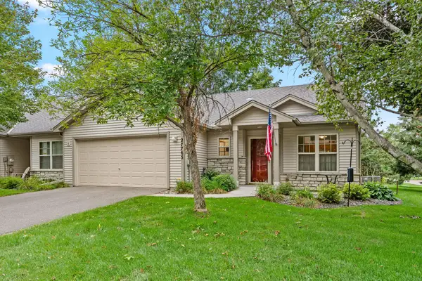 27765 Woodland Drive, Chisago City, MN 55013