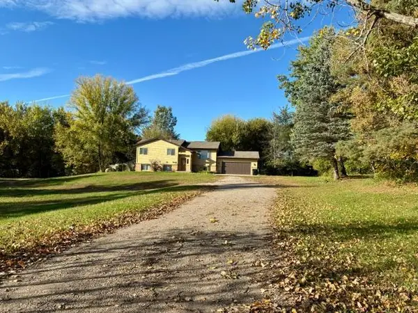 5763 Verde Valley Road Nw, Nowthen, MN 55303