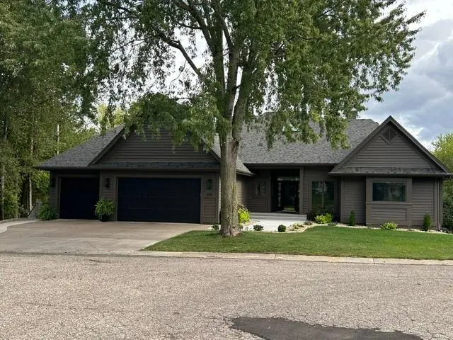 550 Pine Ridge Court, New Richmond, WI 54017 - #2