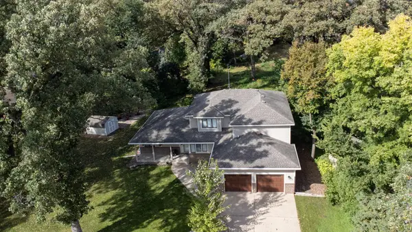 1275 Rolling Oaks Lane Nw, Hutchinson, MN 55350