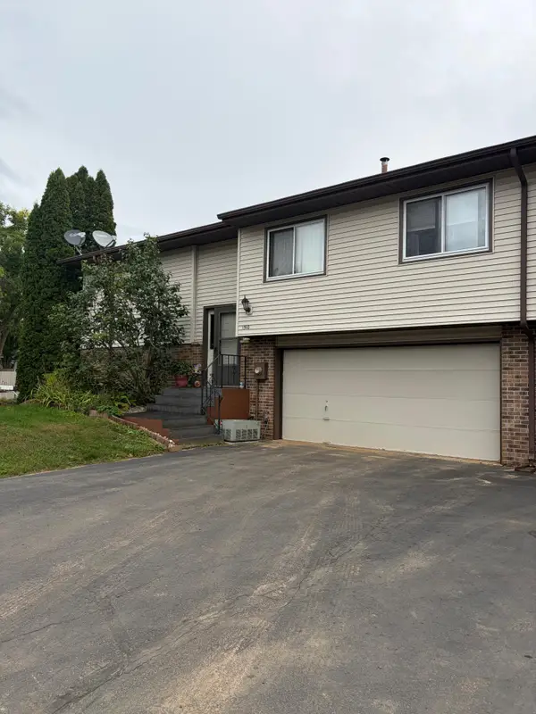 1310 Dellwood Street S, Cambridge, MN 55008