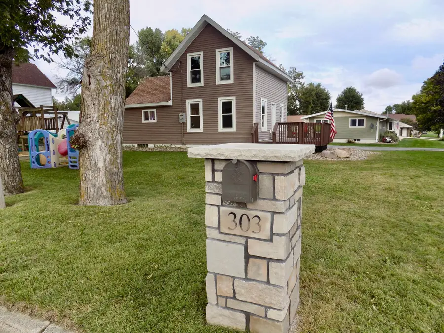 303 1st Avenue Se, Grand Meadow, MN 55936 - #2