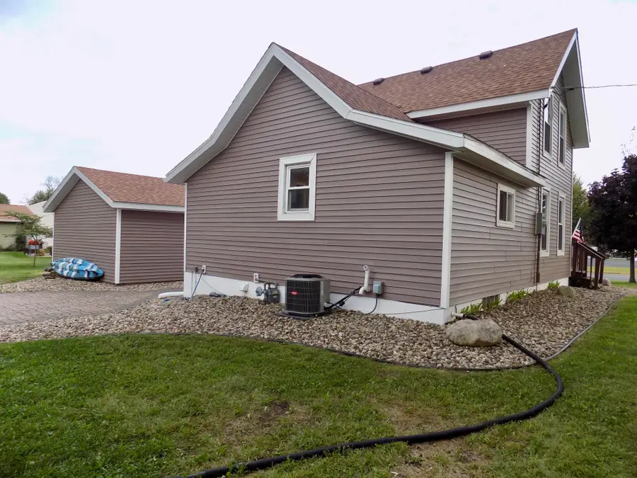 303 1st Avenue Se, Grand Meadow, MN 55936 - #3