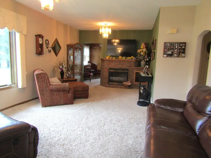 236 E Sorenson Avenue, Appleton, MN 56208 - #3